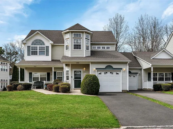 3002 Amen Corners #3002, Riverhead, NY 11901