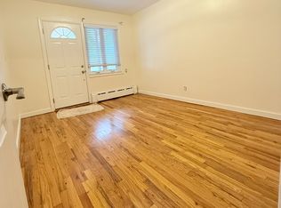 4131 210th St #1, Bayside, NY 11361