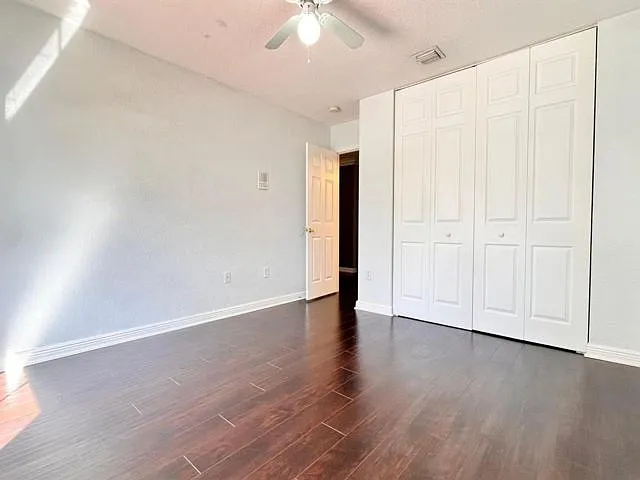 5 bed, 3.0 bath, $5,250 — Photo 3