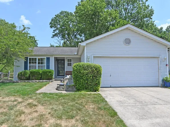 3352 Whispering Trees Dr, Amelia, OH 45102