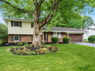 717 Old Coach Rd, Westerville, OH, 43081