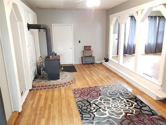 4th image of 4 Morgan Dr