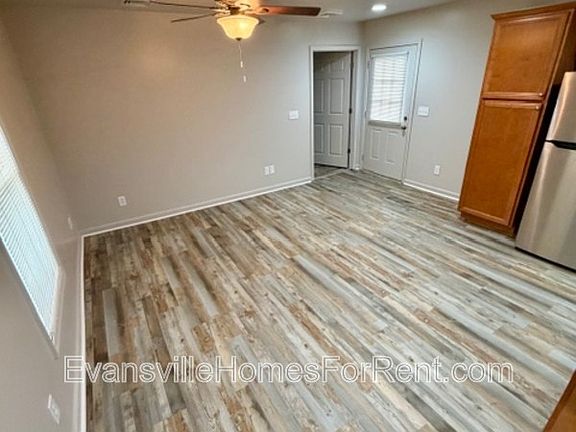 2nd image of 306 S Elm Ave