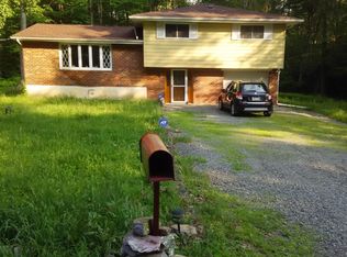1189 Pocono Heights Rd, Tobyhanna, PA