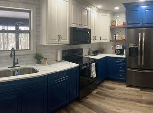 1510 Cherokee Rd, Byrdstown, TN 38549