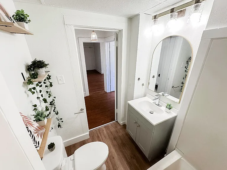 2600 Kingman Blvd #33 — Photo 10