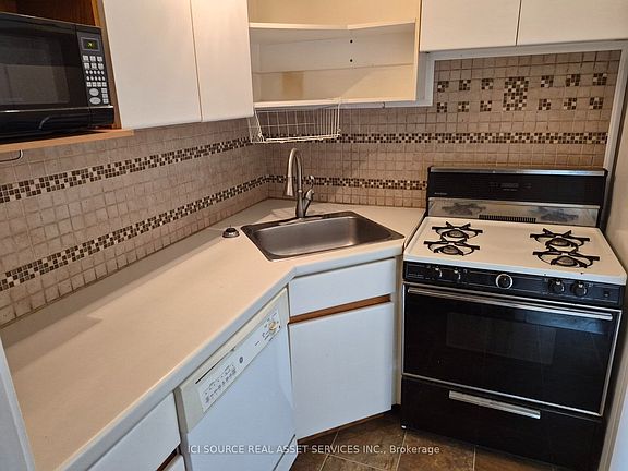 4th image of 25 Watling St
