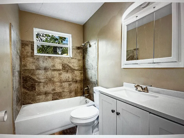 515 Cypress Rd — Photo 12