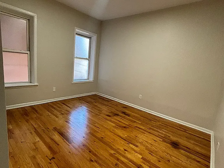 220 Roseville Ave #5D — Photo 3