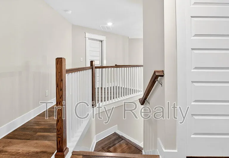 6230 Gordon Rd — Photo 66