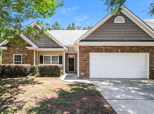 215 Village Park Dr, Newnan, GA 30265