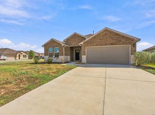1449 Parkwood, Seguin, TX 78155