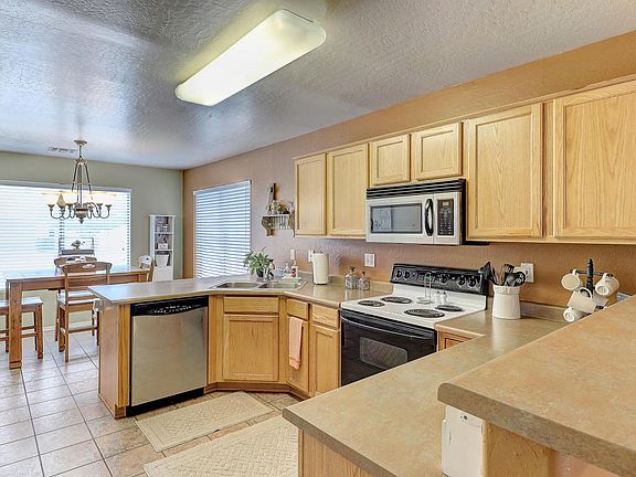 4th image of 15835 W Cocopah St