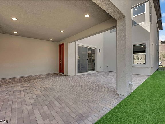 4th image of 449 Crown Mesa Ave