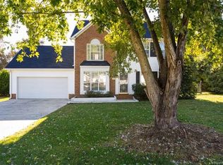 7000 Gatwick Ln, Matthews, NC 28104