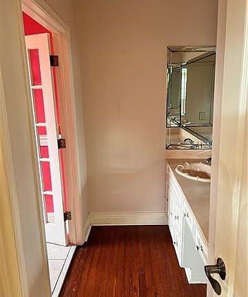 4th image of 4050 Piedmont Dr