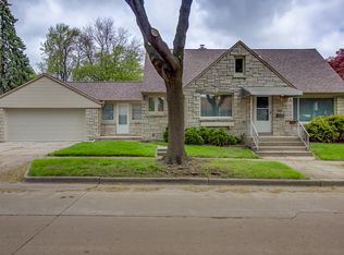 8000 W Melvina St, Milwaukee, WI 53222