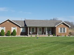 215 Forest Lake Dr, Jeffersonville, KY 40337