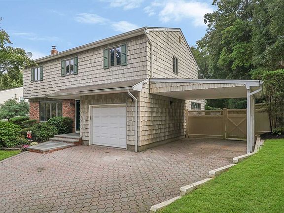 2nd image of 42 Frog Pond Ct