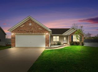 636 Meadowgreen Dr, Troy, MO 63379