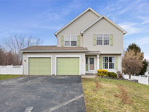 2nd image of 12 Cashmere Ct