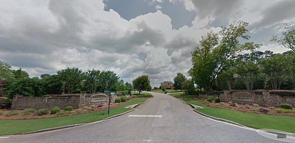 4th image of 1291 Lakewood Ct