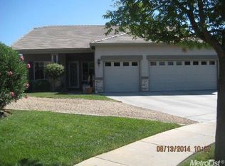 2270 Villa Ct, Los Banos, CA 93635