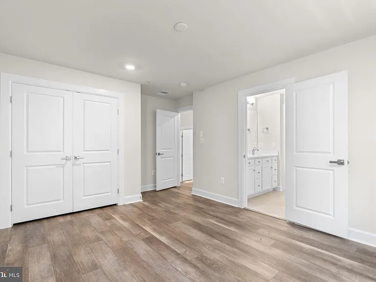 10513 Rossini Ln — Photo 28
