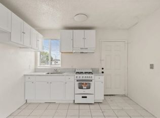 1124 E Hellman St, Long Beach, CA 90813