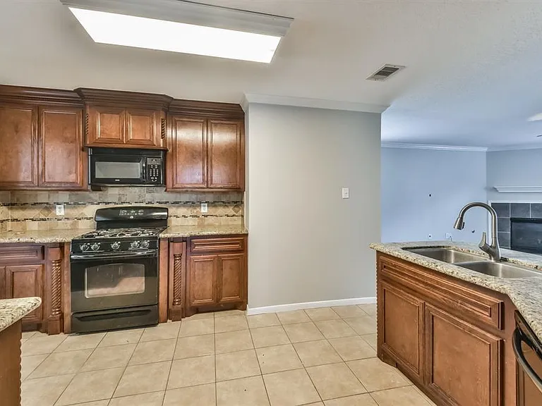 9845 Youpon Ridge Way — Photo 6