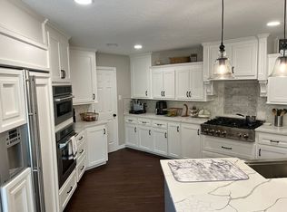 10128 Wahrenberger Rd, Conroe, TX 77304