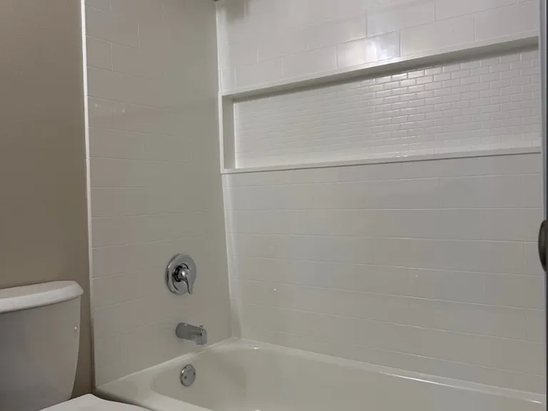 11924 Glenridge Dr — Photo 6
