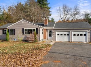 569 Cooley St, Springfield, MA 01128