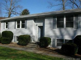 44 Elizabeth St APT A, Kent, CT 06757