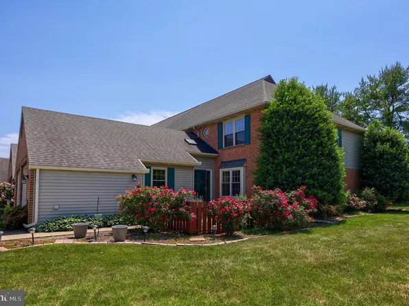 101 Pine Bridge Ln, Lancaster, PA 17603