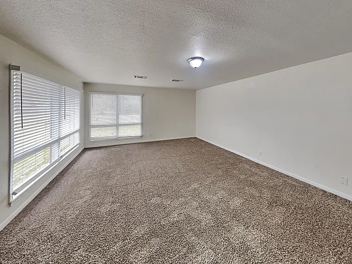 2405 Avenue G — Photo 7