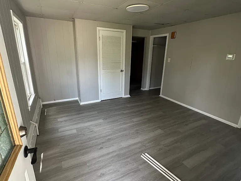 330 Cedar St — Photo 2