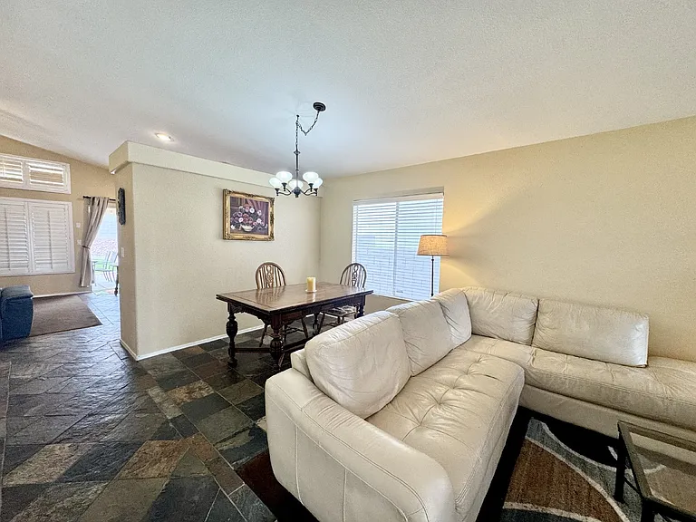 95 Tanglewood Dr — Photo 5