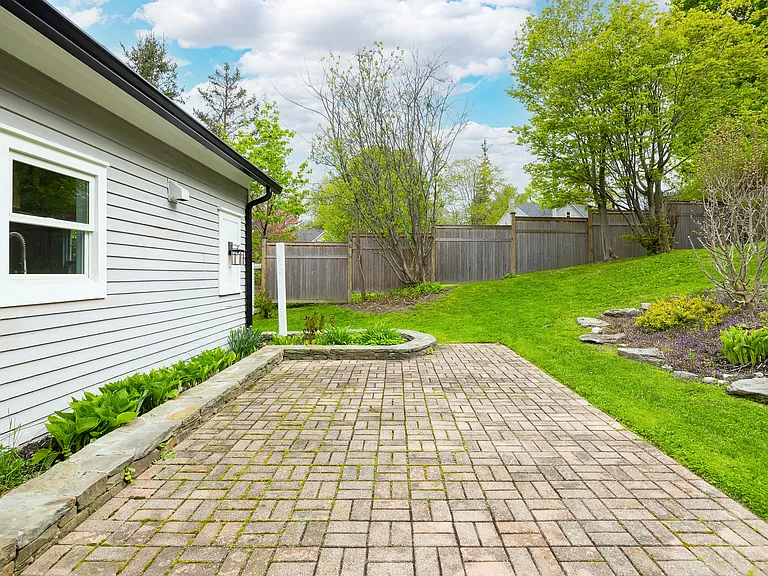 5 Valley Farm Rd — Photo 22