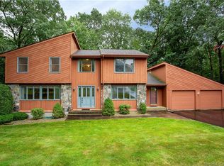 71 Homestead Dr, South Windsor, CT 06074