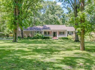 6126 Robin Hill Rd, Nashville, TN 37205