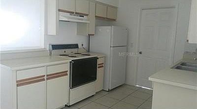 3rd image of 42 S Hart Blvd
