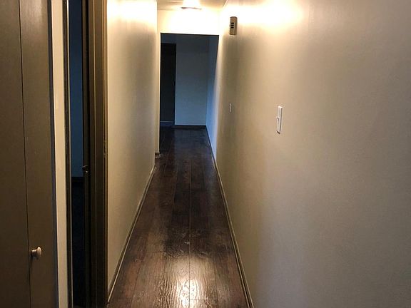 5th image of 1642 Harbor Ave #2