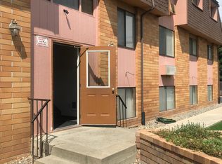 105 W Fremont Ave #9, Selah, WA