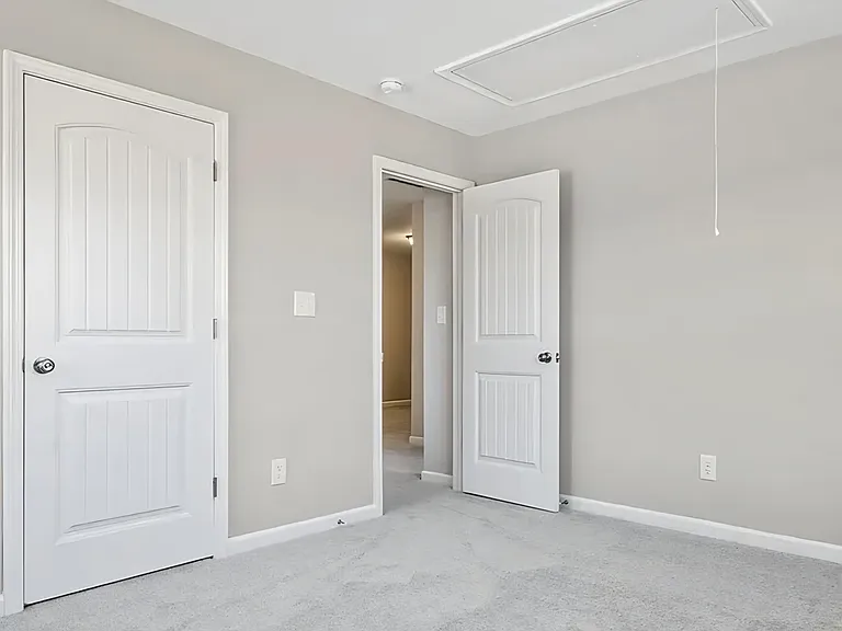 3907 Straw Hat Rd — Photo 2