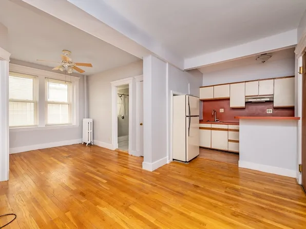 31 Orkney Rd Unit 5, Brighton, MA 02135