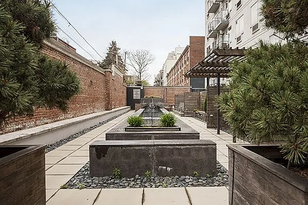 Rented by Bold New York | media 60