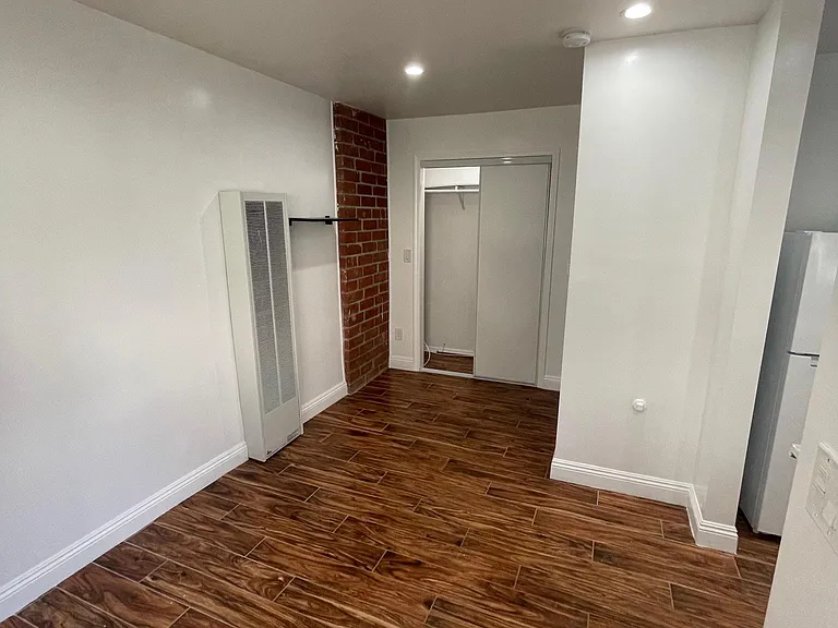 508 S Catalina Ave #B — Photo 2