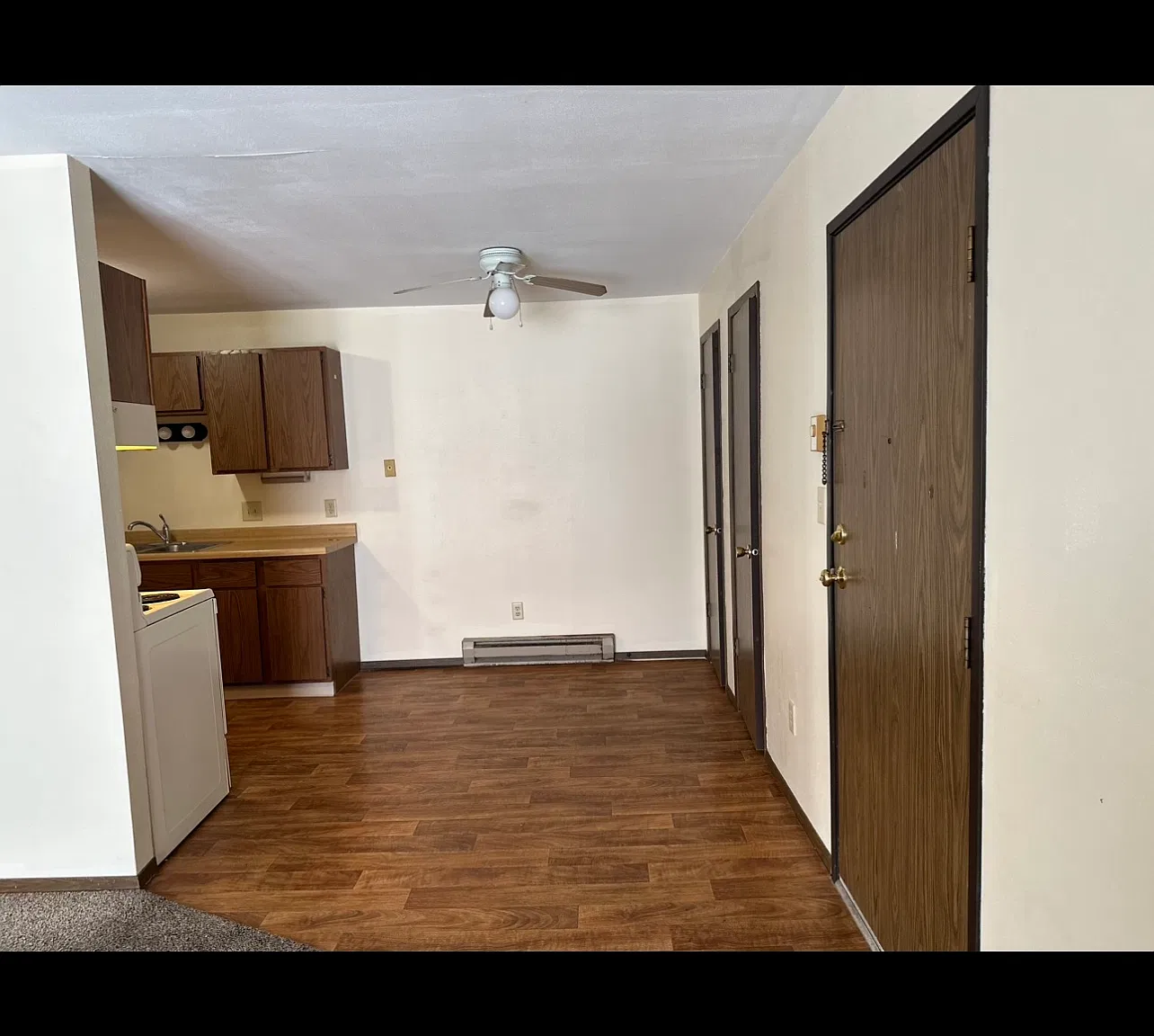 640 Fox Knoll Dr — Photo 2