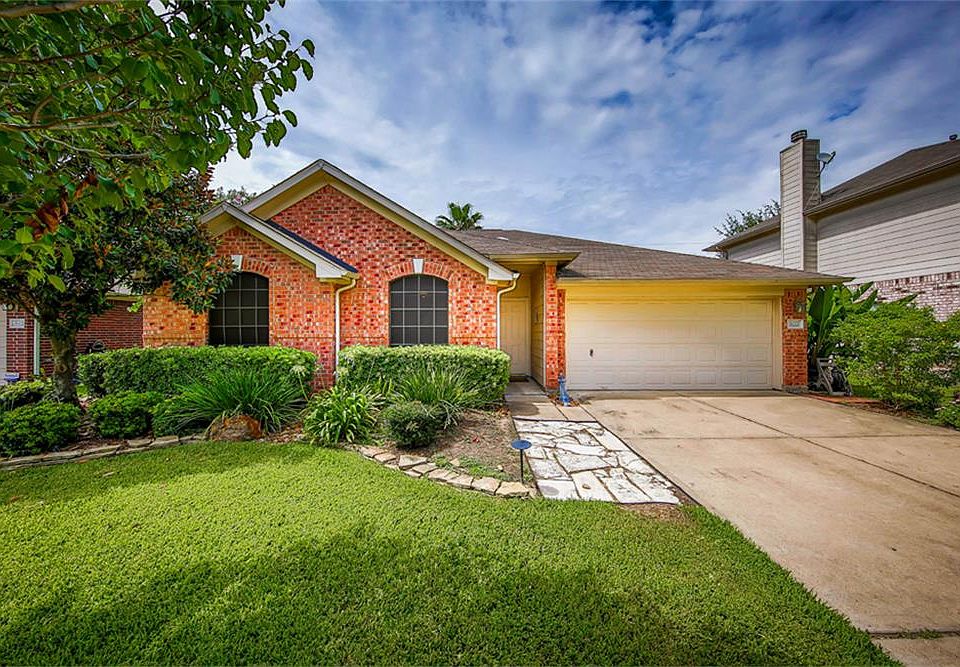 1st image of 18222 Cypress Meade Ln